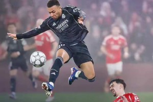 皇马2-4本菲卡，门将狂奔80米压哨绝杀，皇马2-4爆冷输球欧冠出局